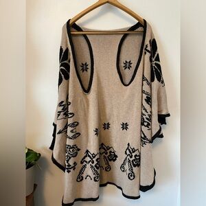 🧥 VINTAGE KNIT PONCHO / CAPE WRAP | Black & Cream | Reindeer + Floral Pattern